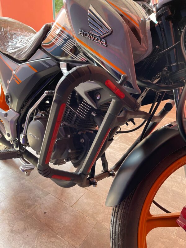 Motorcycle Safe Guard E101 Leg Protection Universal 16 Gauge With Anti Rust ABS Coating For SUZUKI HONDA YBR