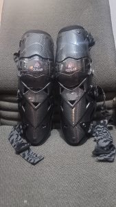 VEMAR Motocross Motorcycle Knee Guards Pads Carbon fiber Leg Protection 